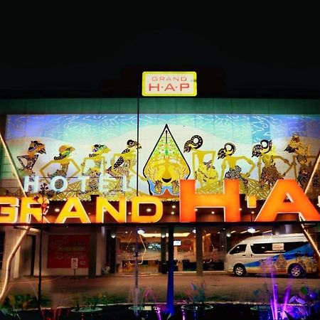 Hotel Grand Hap Solo Esterno foto