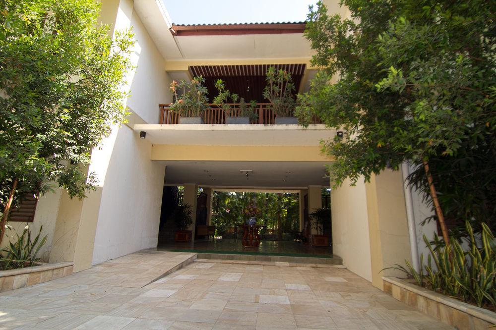Hotel Grand Hap Solo Esterno foto
