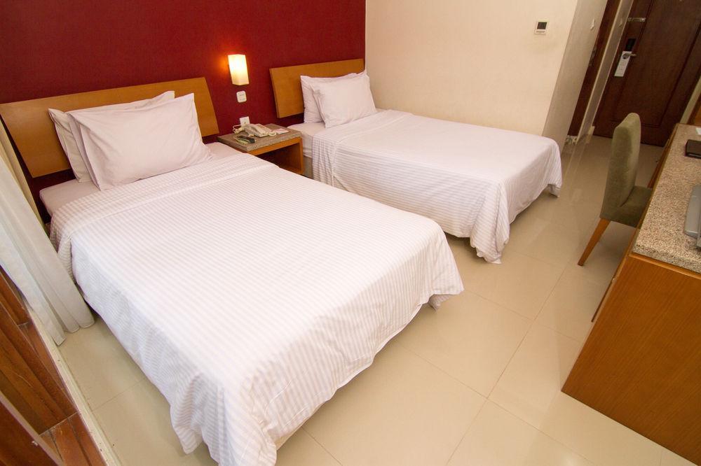 Hotel Grand Hap Solo Esterno foto
