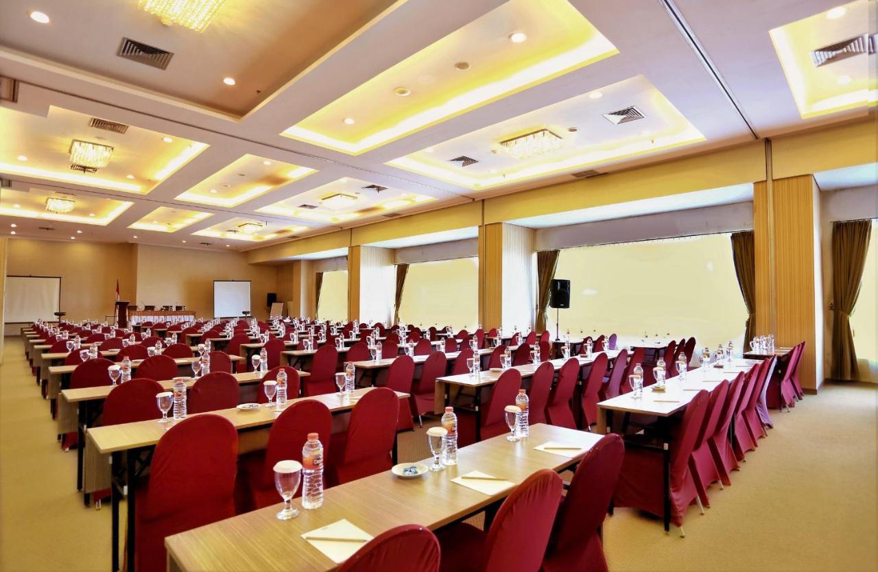 Hotel Grand Hap Solo Esterno foto