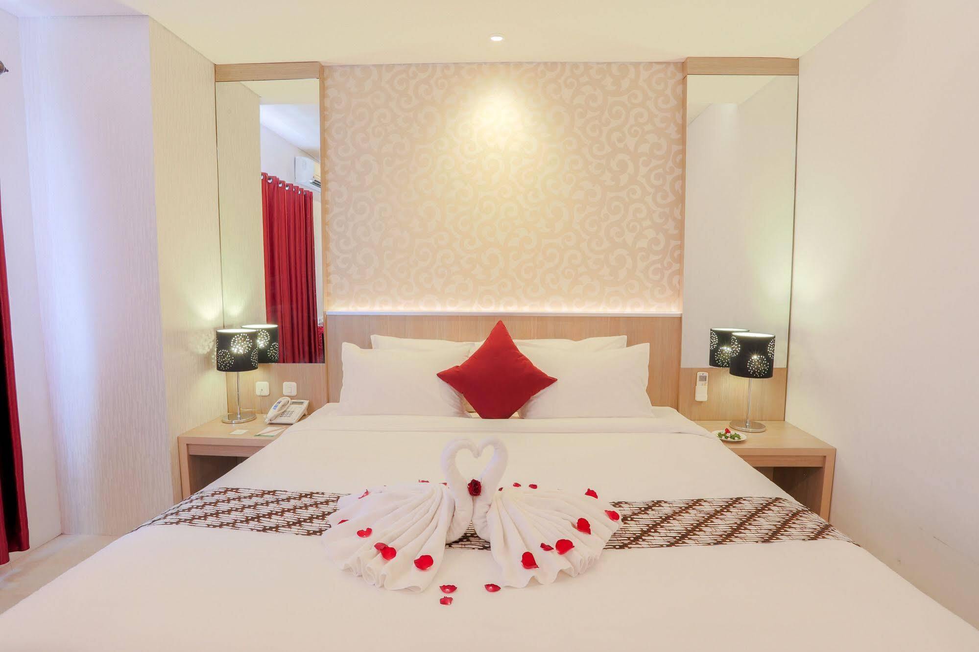 Hotel Grand Hap Solo Esterno foto