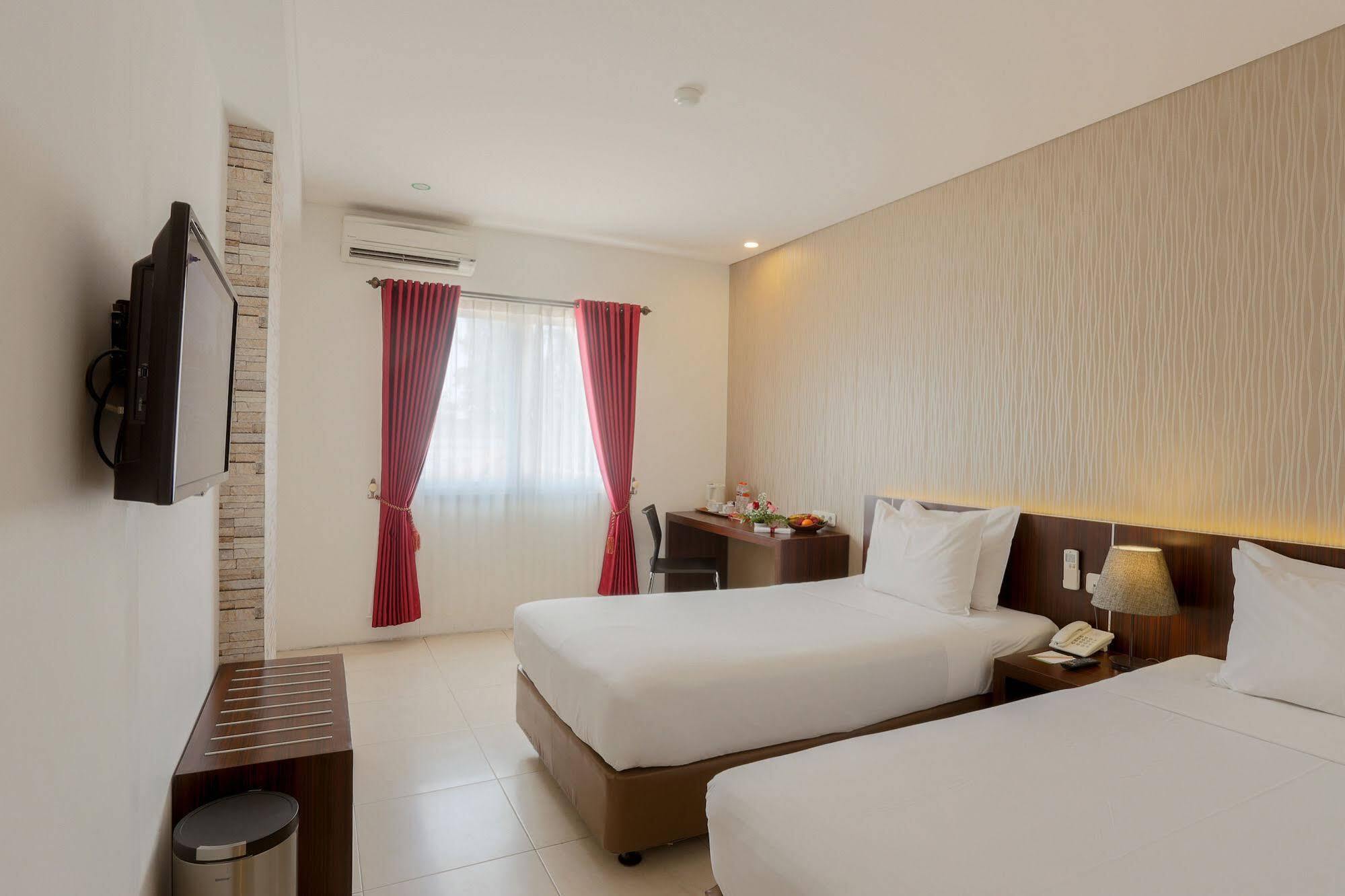 Hotel Grand Hap Solo Esterno foto